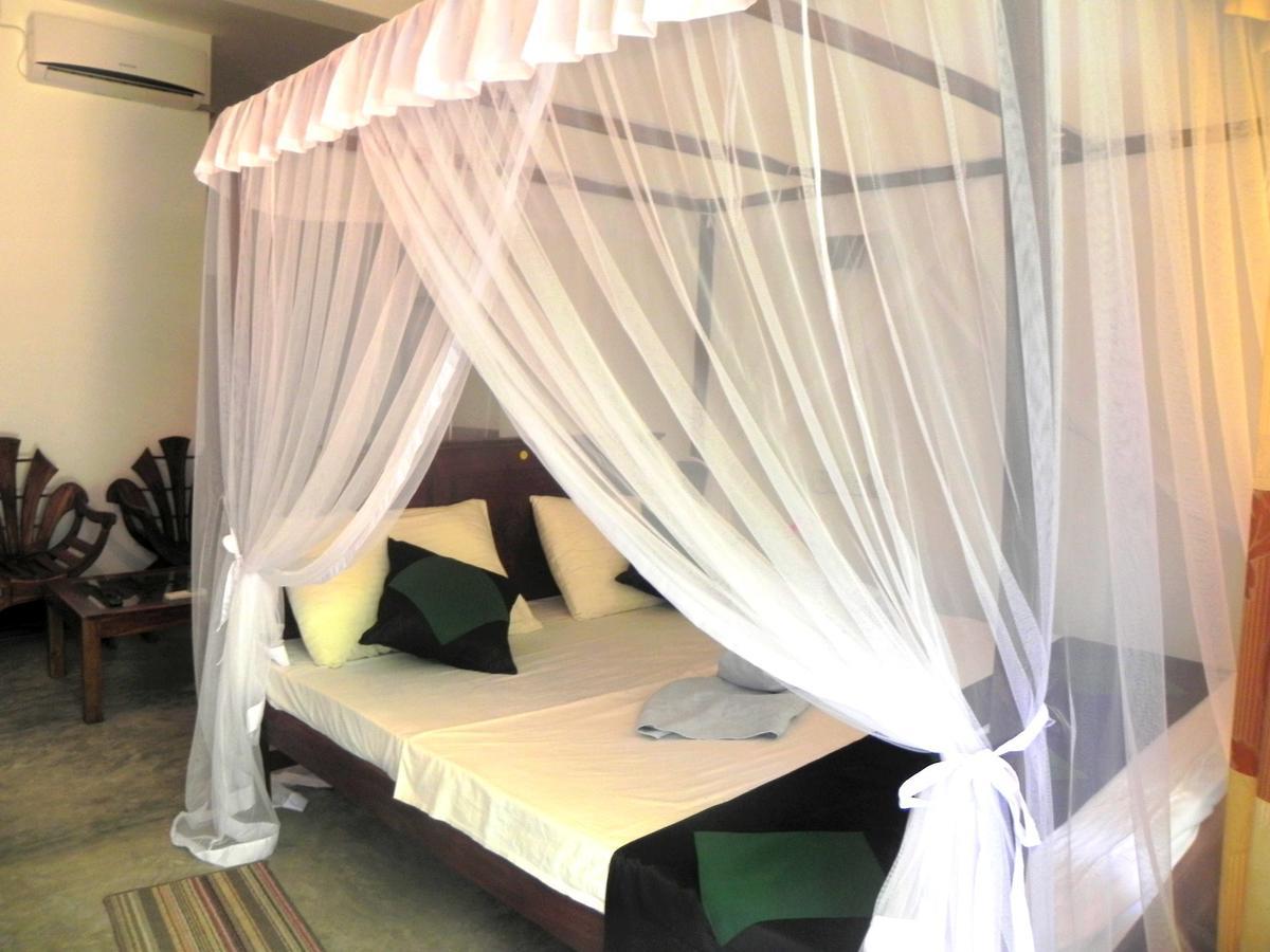 Rainbowswell Beach Resort Unawatuna Exterior foto