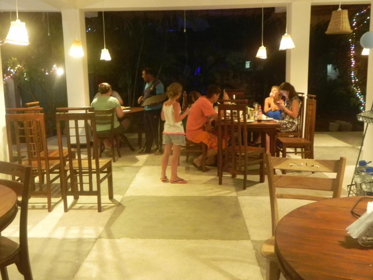 Rainbowswell Beach Resort Unawatuna Exterior foto